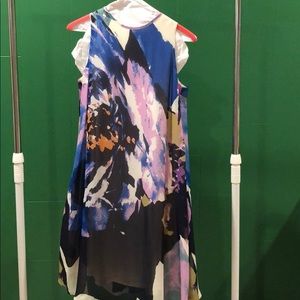 Flowy patterned dress